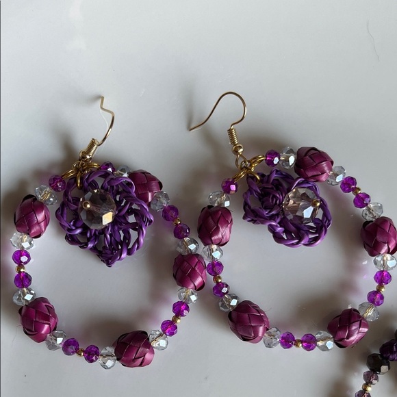 Elegant Multicolor Palm Beaded Hoop Earrings - Picture 3 of 5